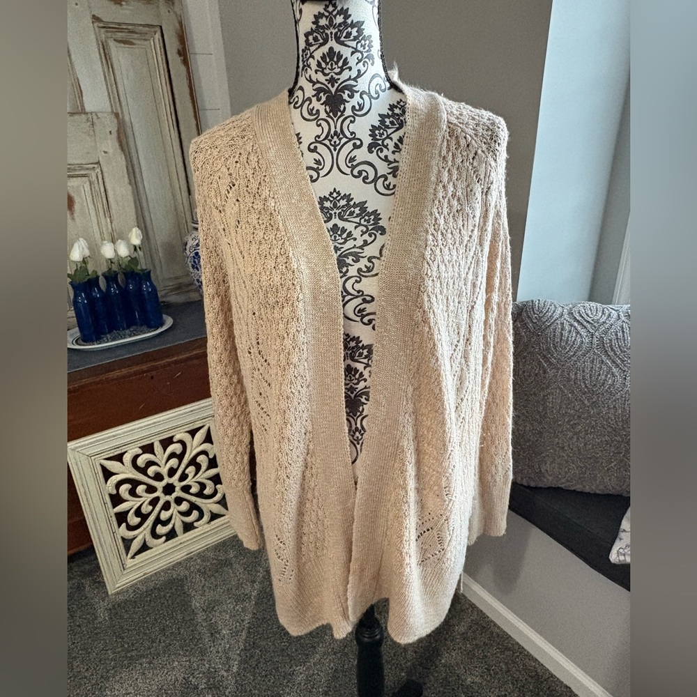 Cozy Cream Women's Sweater size large open